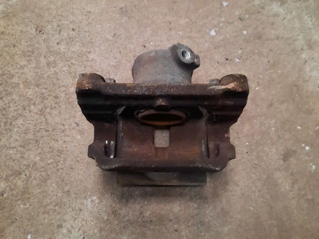 bontott MAZDA MX-5 Jobb első Féknyereg Munkahengerrel