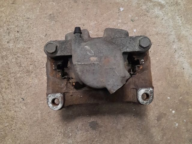 bontott MAZDA MX-5 Jobb első Féknyereg Munkahengerrel