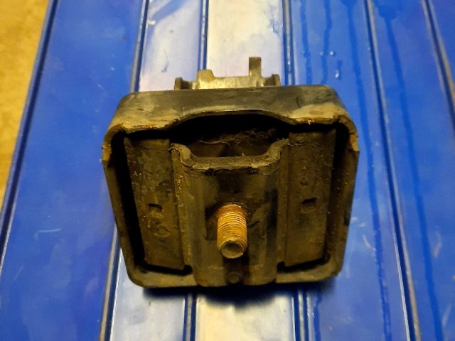 bontott MAZDA MX-5 Motor Tartó Bak Jobb