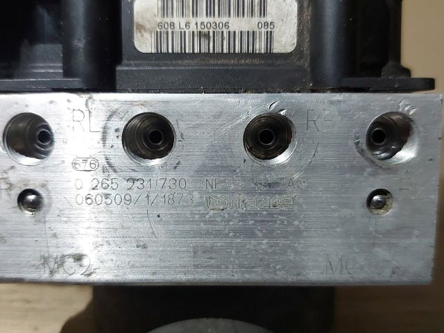 bontott MAZDA MX-5 ABS Kocka