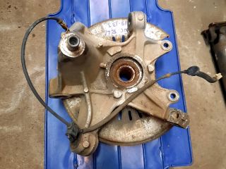 bontott MAZDA MX-5 Bal hátsó Csonkállvány Kerékaggyal