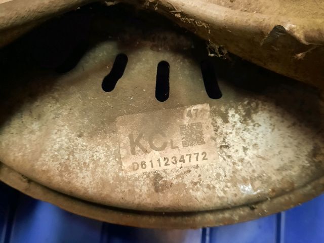 bontott MAZDA MX-5 Bal hátsó Csonkállvány Kerékaggyal