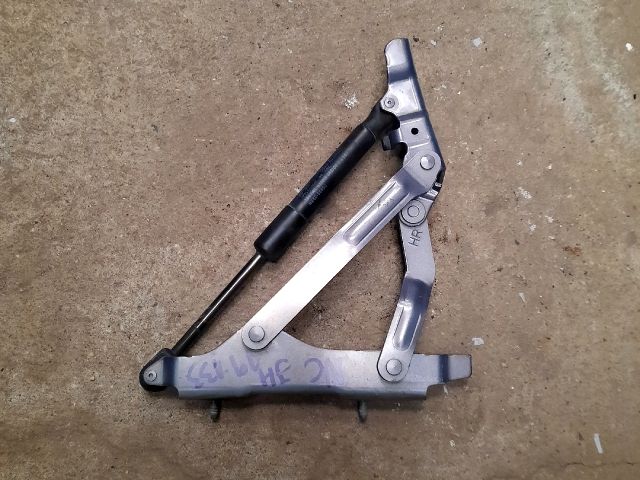 bontott MAZDA MX-5 Csomagtérajtó Jobb Zsanér