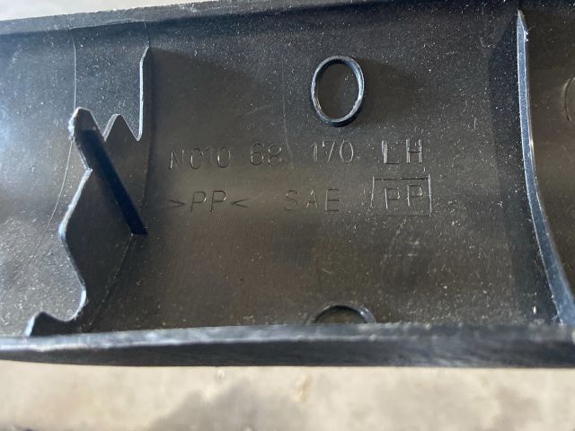 bontott MAZDA MX-5 Jobb A Oszlop Burkolat