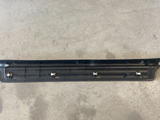 bontott MAZDA MX-5 Jobb első Belső Küszöb Burkolat