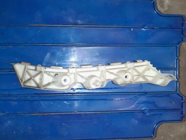 bontott MAZDA MX-5 Jobb hátsó Oldal Lökhárító Tartó (Műanyag)