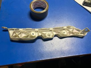 bontott MAZDA MX-5 Jobb hátsó Oldal Lökhárító Tartó (Műanyag)