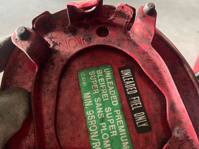 bontott MAZDA MX-5 Tankajtó