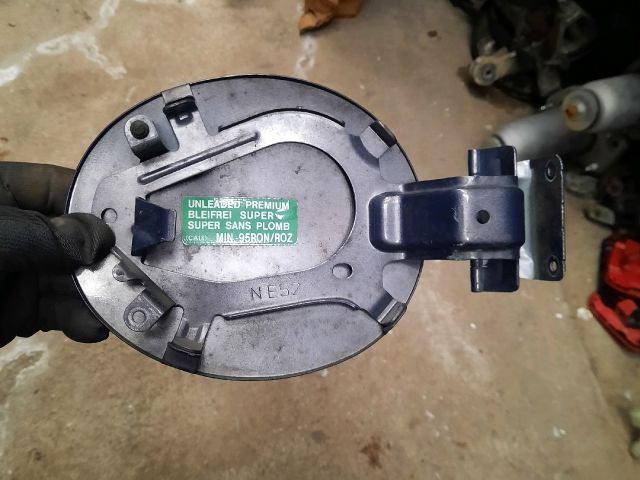 bontott MAZDA MX-5 Tankajtó