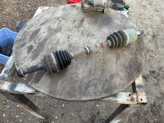 bontott MAZDA PREMACY Bal Féltengely