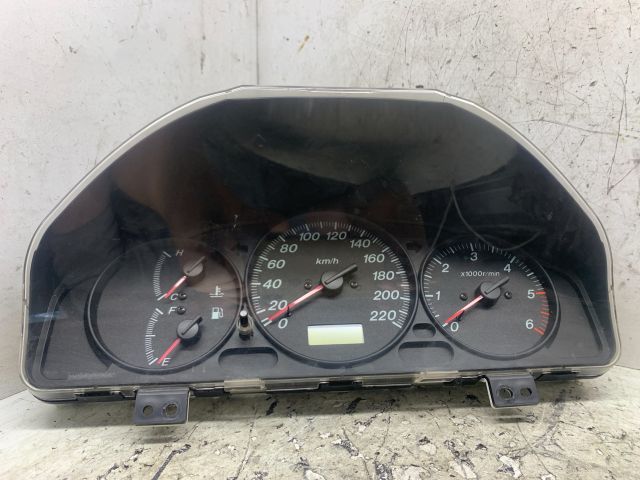 bontott MAZDA PREMACY Kilométeróra