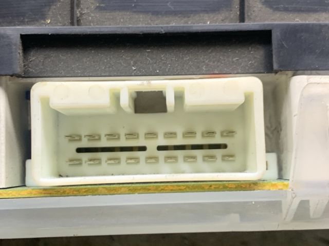 bontott MAZDA PREMACY Kilométeróra