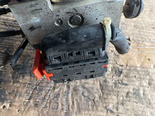 bontott MAZDA PREMACY ABS Kocka