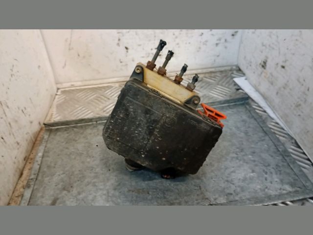 bontott MAZDA PREMACY ABS Kocka