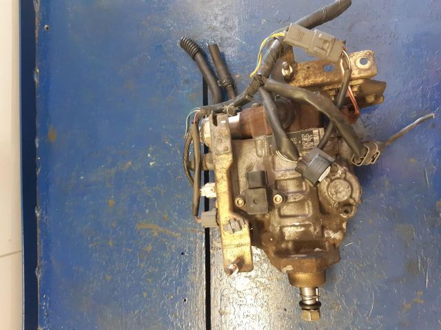 bontott MAZDA PREMACY Adagoló