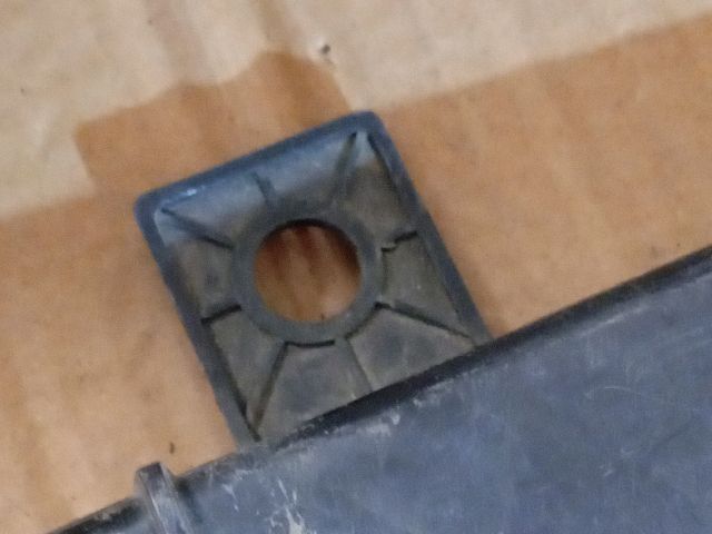 bontott MAZDA PREMACY Akkumulátor Fedél