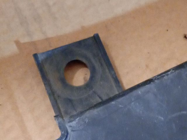 bontott MAZDA PREMACY Akkumulátor Fedél