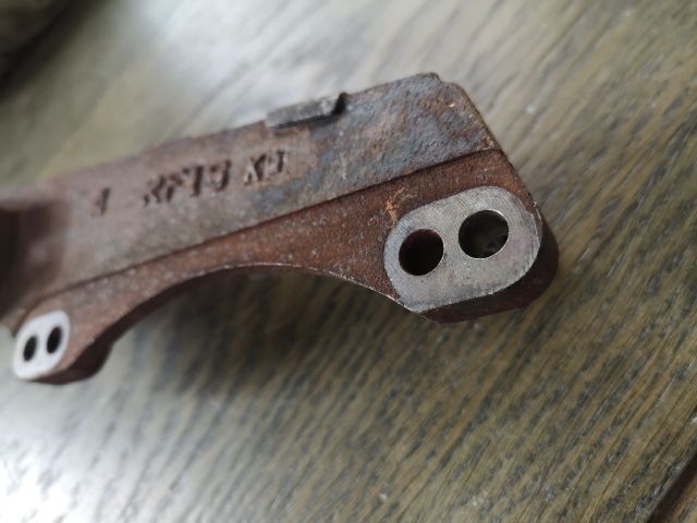 bontott MAZDA PREMACY Generátor Tartó Bak