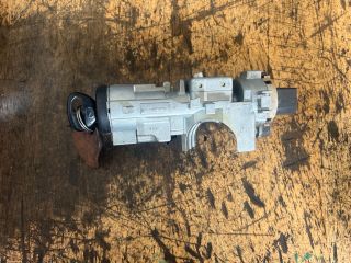 bontott MAZDA PREMACY Gyújtáskapcsoló Házzal