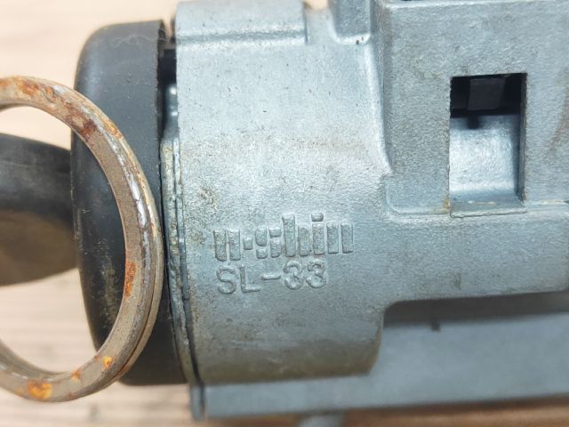 bontott MAZDA PREMACY Gyújtáskapcsoló Házzal