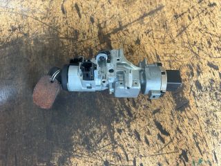 bontott MAZDA PREMACY Gyújtáskapcsoló Házzal