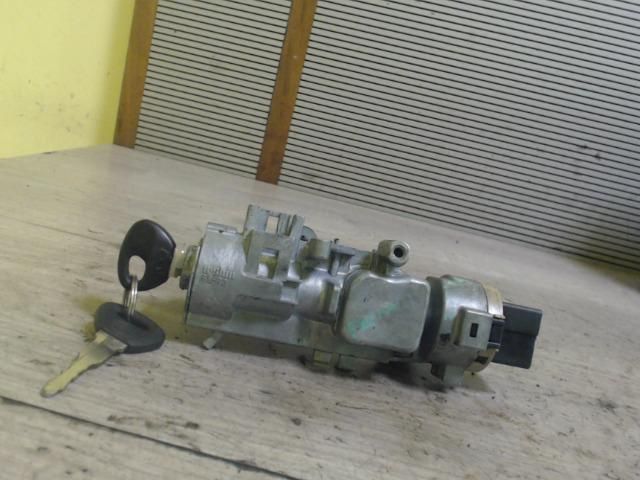 bontott MAZDA PREMACY Gyújtáskapcsoló