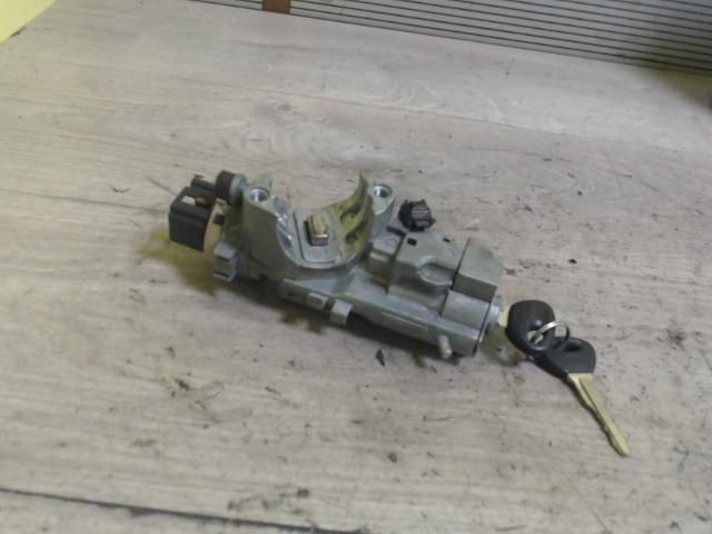 bontott MAZDA PREMACY Gyújtáskapcsoló