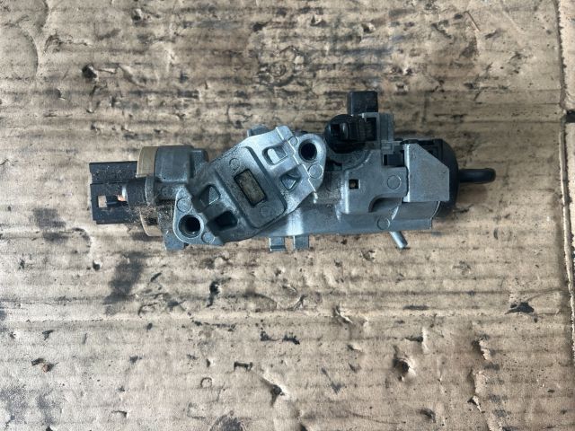 bontott MAZDA PREMACY Gyújtáskapcsoló