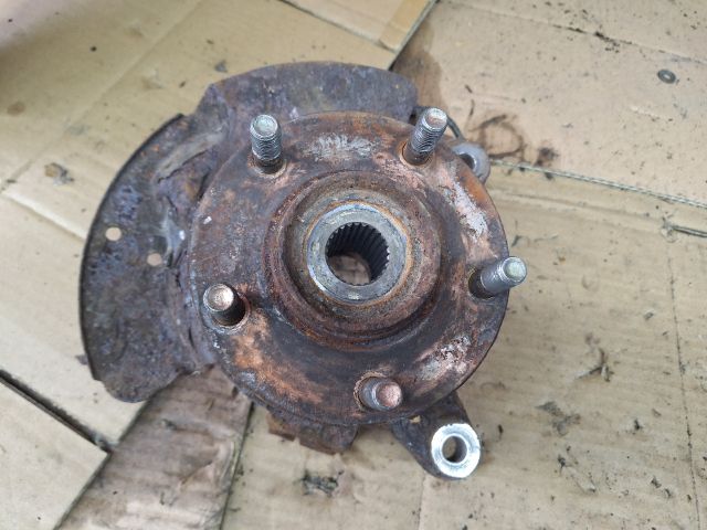 bontott MAZDA PREMACY Jobb első Csonkállvány Kerékaggyal