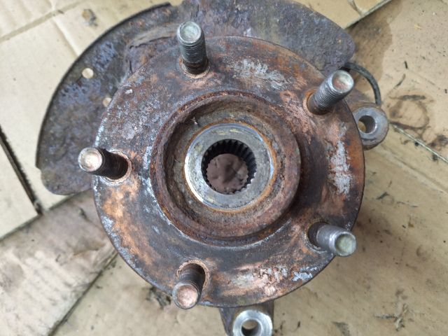 bontott MAZDA PREMACY Jobb első Csonkállvány Kerékaggyal