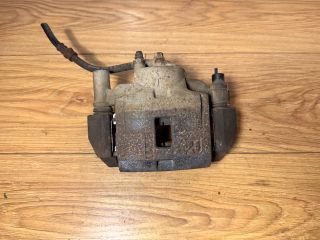 bontott MAZDA PREMACY Jobb első Féknyereg Munkahengerrel