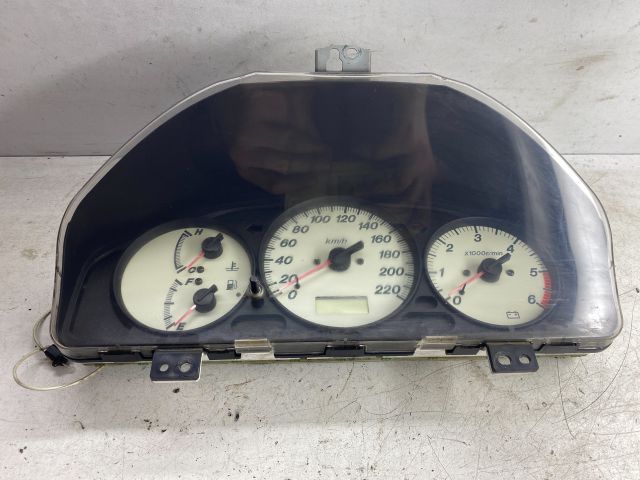 bontott MAZDA PREMACY Kilométeróra