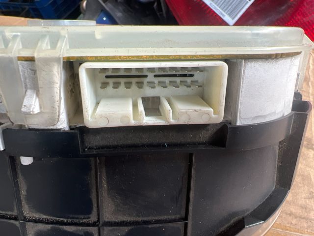 bontott MAZDA PREMACY Kilométeróra