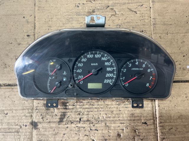 bontott MAZDA PREMACY Kilométeróra