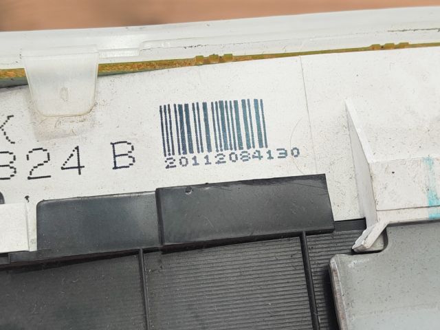 bontott MAZDA PREMACY Kilométeróra