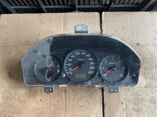 bontott MAZDA PREMACY Kilométeróra