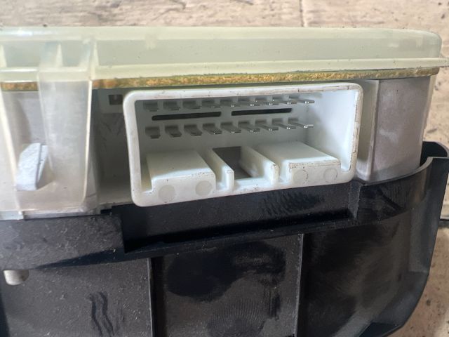 bontott MAZDA PREMACY Kilométeróra