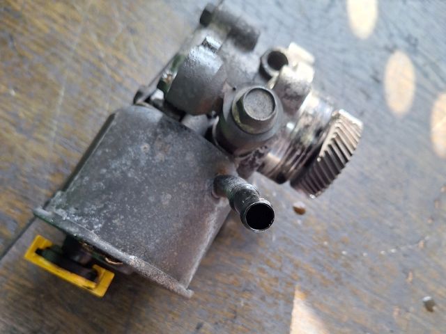 bontott MAZDA PREMACY Kormányszervó Motor (Hidraulikus)