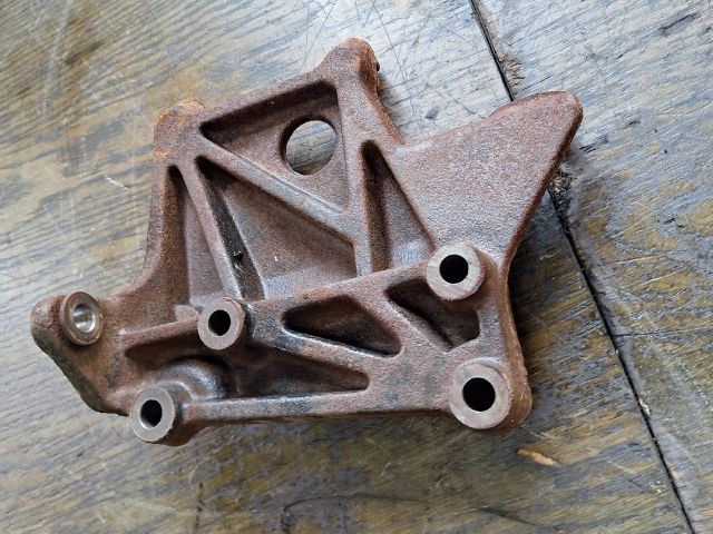 bontott MAZDA PREMACY Motor Tartó Bak (Fém)