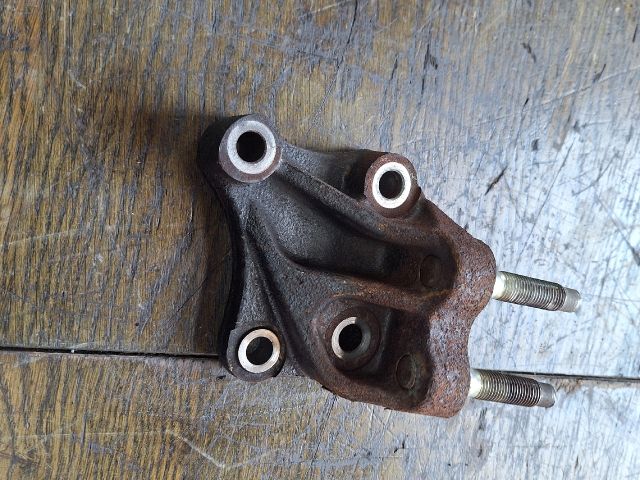 bontott MAZDA PREMACY Motor Tartó Bak (Fém)