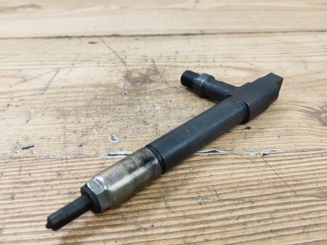 bontott MAZDA PREMACY Porlasztó (1 db)