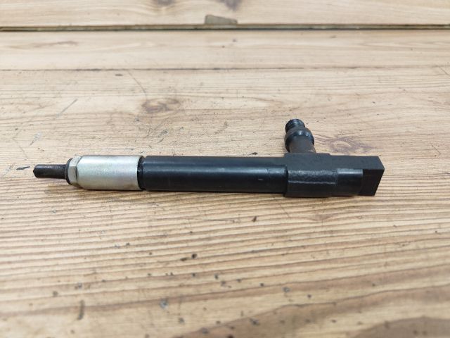 bontott MAZDA PREMACY Porlasztó (1 db)