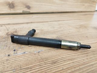 bontott MAZDA PREMACY Porlasztó (1 db)