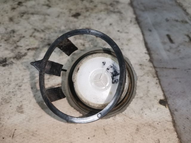 bontott MAZDA PREMACY Tanksapka