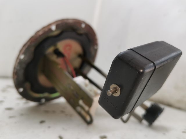 bontott MAZDA PREMACY Üzemanyagszint Jeladó