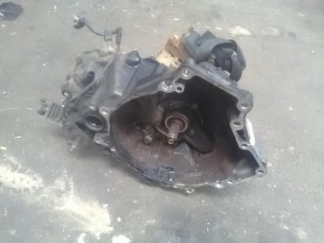 bontott MAZDA PREMACY Váltó (Mechanikus)