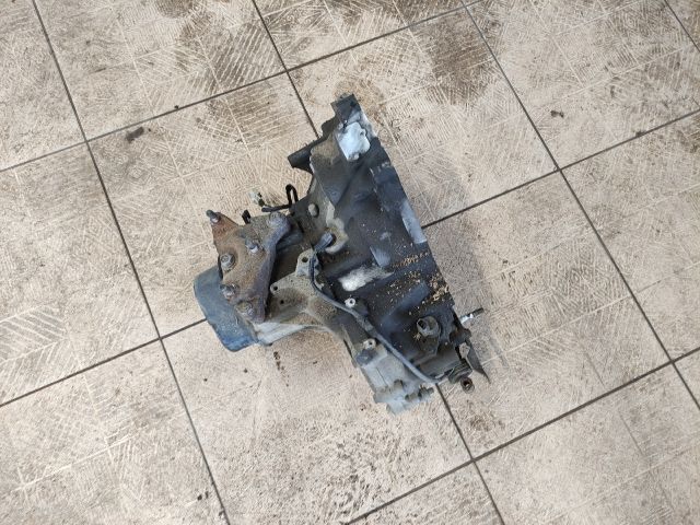 bontott MAZDA PREMACY Váltó (Mechanikus)