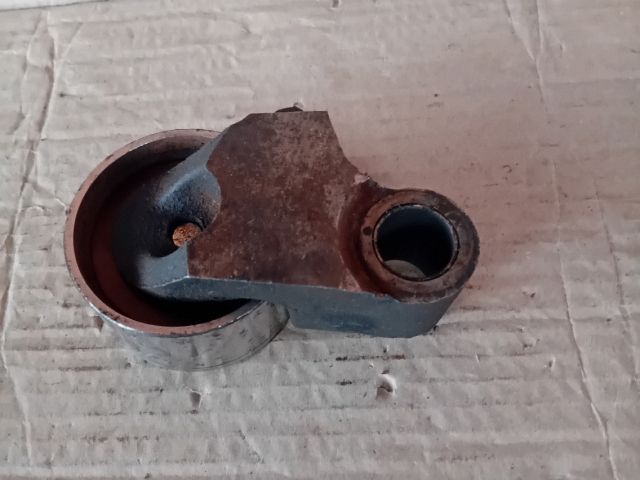 bontott MAZDA PREMACY Vezérlés Lánc / Szíj Feszítő Görgő