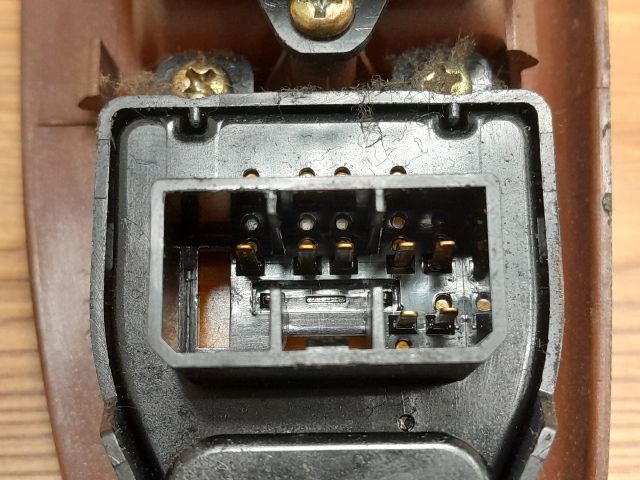 bontott MAZDA PREMACY Ablakemelő és Tükör Kapcsoló