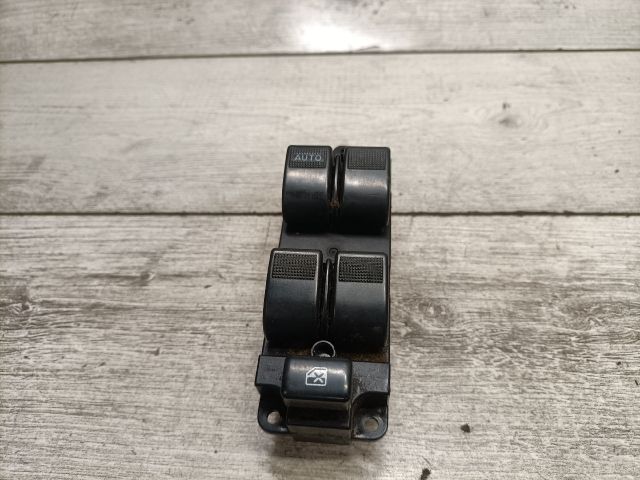 bontott MAZDA PREMACY Ablakemelő Kapcsoló Négyes / Kettes